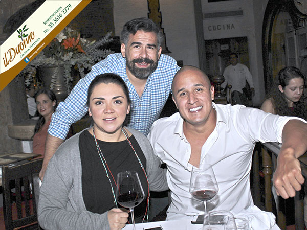 Carlos, Gabriela y Rodrigo