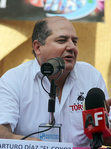 Arturo Daz El Coyo, promotor