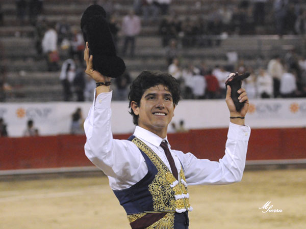 Luis David, triunf en Guadalajara