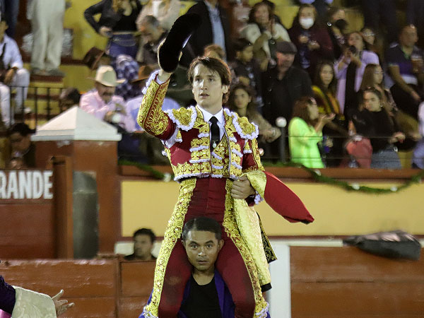 Gilio debuta con triunfo en Tlaxcala