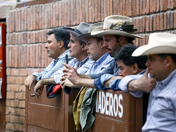 Los Uribe, atentos a las lidias