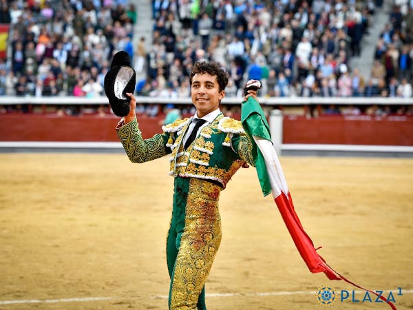 Sólido triunfo de Leo Valadez en Madrid