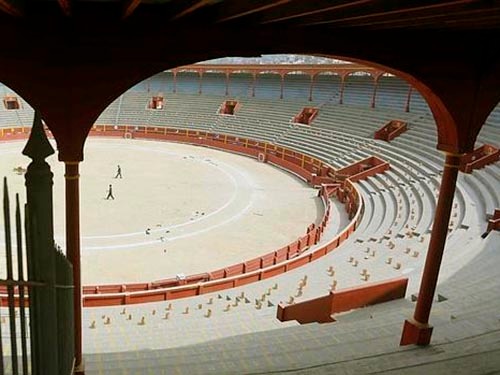 Sale a licitaci&oacute;n la plaza de Acho