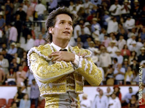 Arturo Gilio volver&aacute; a torear en Espa&ntilde;a