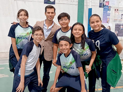 Mart&iacute;nez promueve los valores del toreo