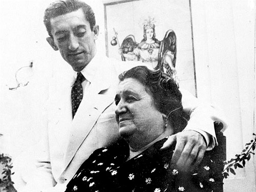 De do&ntilde;a Angustias a Claudia Quijas