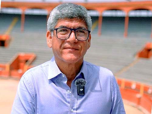 Tito Fern&aacute;ndez gana adjudicaci&oacute;n de Acho