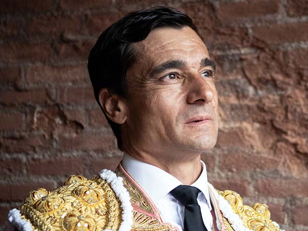 Paco Ure&ntilde;a se resigna ante esta nueva cornada
