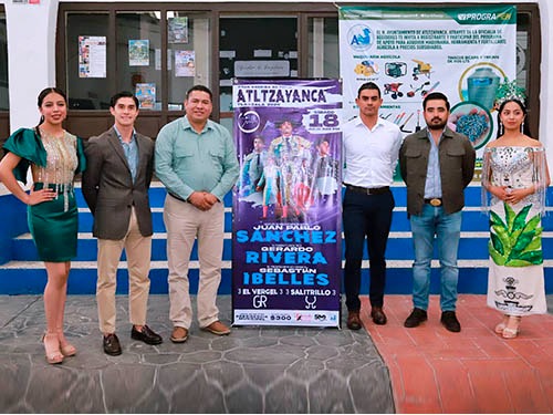 Presentan cartel de feria en Atltzayanca