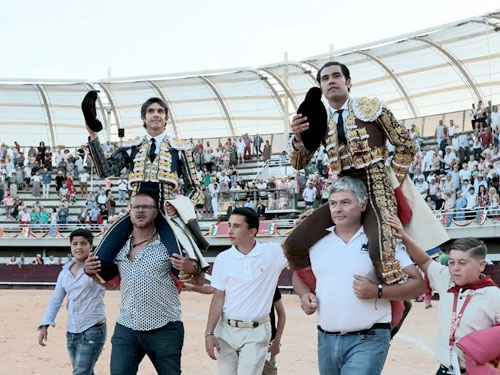 Castella y San Rom&aacute;n triunfan en Istres