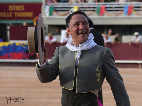 Francia se rinde a C&eacute;sar Rinc&oacute;n