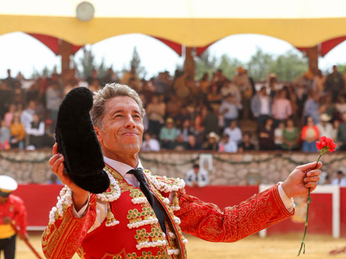 Escribano da una vuelta en "Cinco Villas"