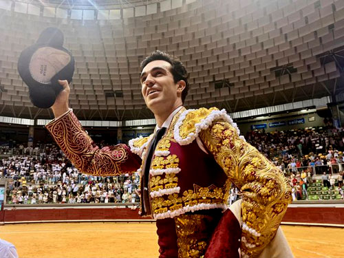 Tom&aacute;s Rufo sale a hombros en Burgos