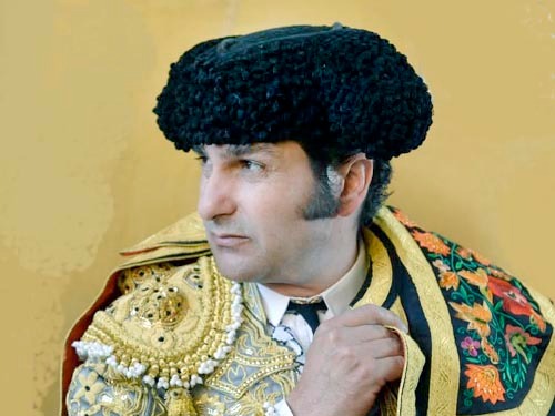 Morante tira del carro en Espa&ntilde;a