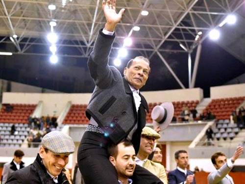 Morenito se ofrece a torear festival ben&eacute;fico