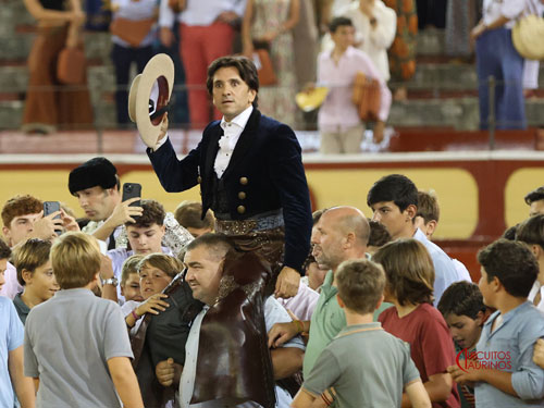 Diego Ventura sale a hombros en El Puerto