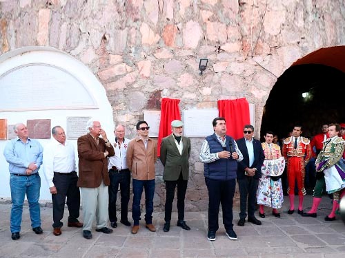 "Si no defienden las plazas, que las dejen": Haces