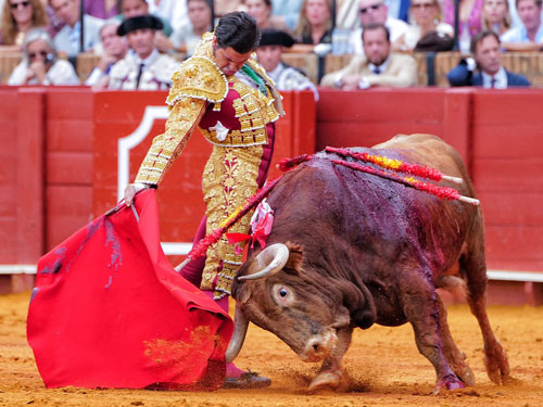 Sevilla cierra con un hondo vac&iacute;o de casta