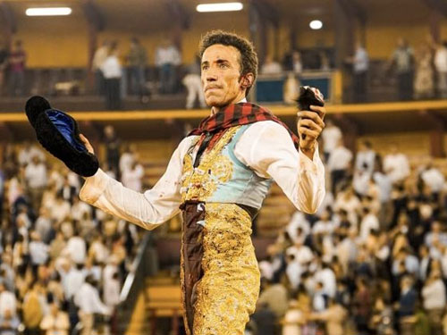 Par de orejas y una luxaci&oacute;n en Zaragoza