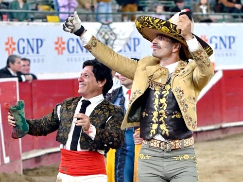 Gamero corta la &uacute;nica oreja en Guadalajara