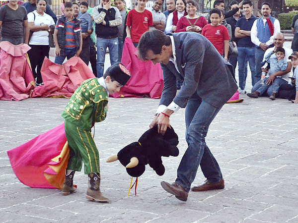 Amena convivencia con aficionados