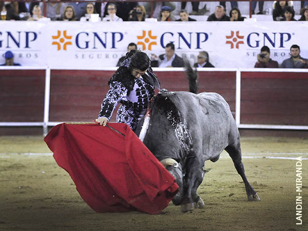 Imposible m�s ce�ido