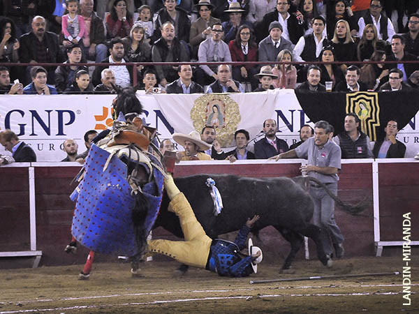 Atorado en el estribo