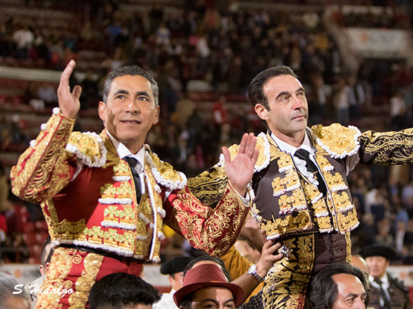 Por la puerta grande