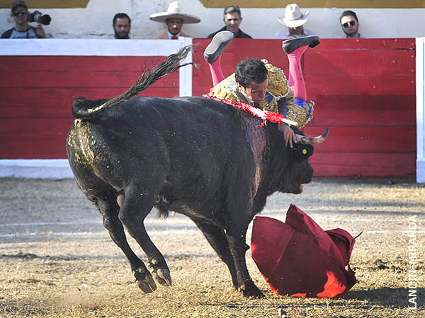 Herida de dos trayectorias