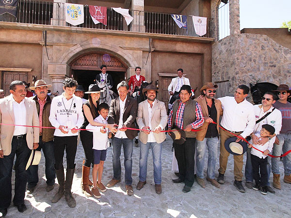 Inauguraci�n del H�pico