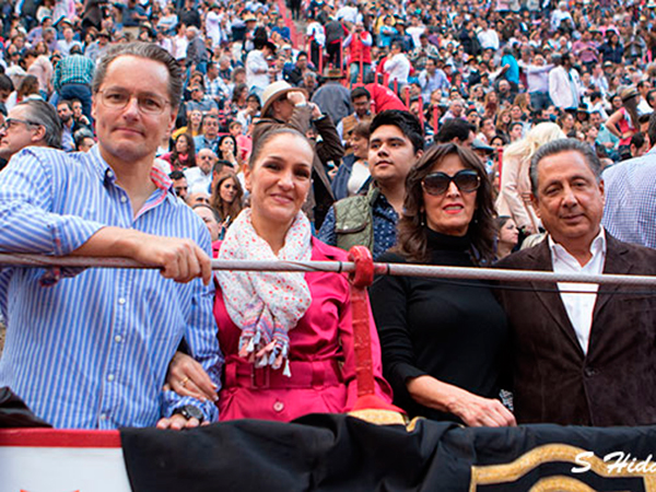 Peper Huerta y familia