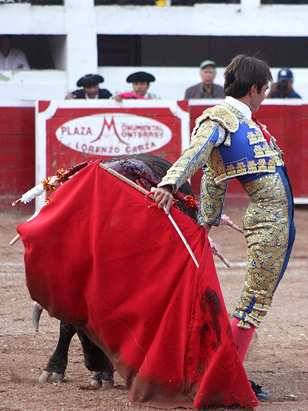 Cambiado por la espalda