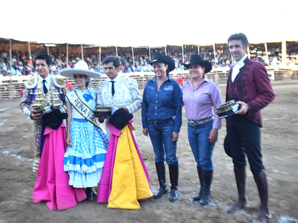 Honores a los espadas