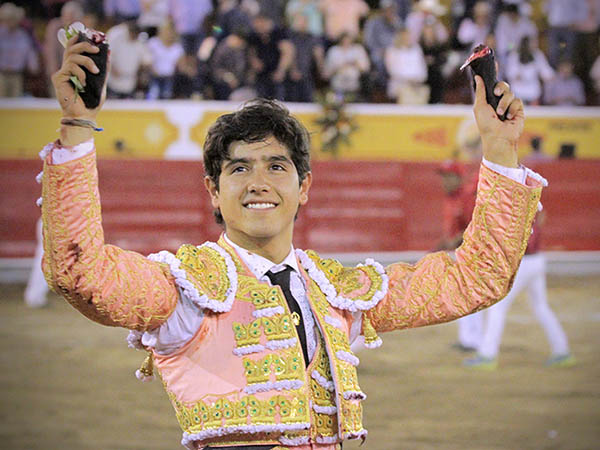 Paseando los trofeos