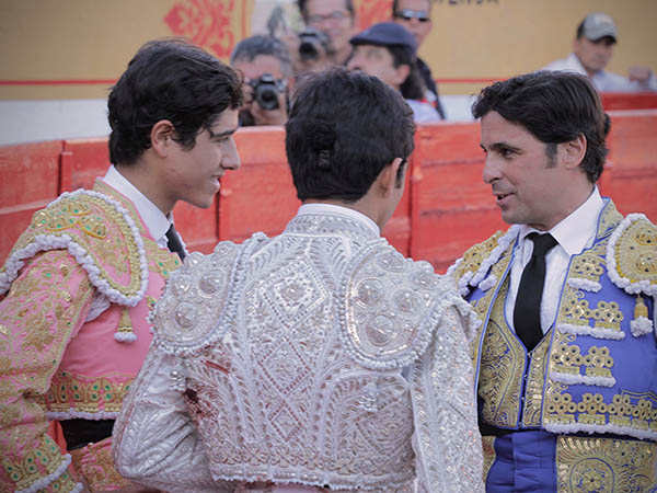 Brindis de copa�eros