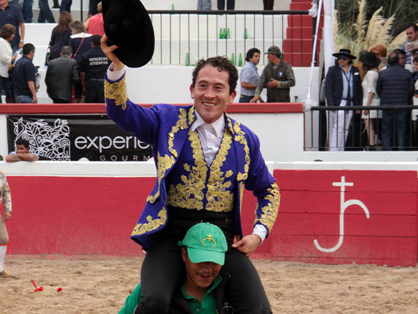 Rozo cosech� dos orejas