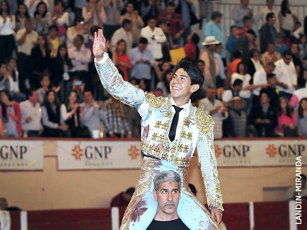 Hermosillo: Triunfo de tres orejas