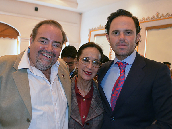 Millet, Silvia P�rez y Julio Uribe