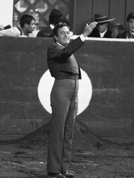 Recibiendo la ovaci�n