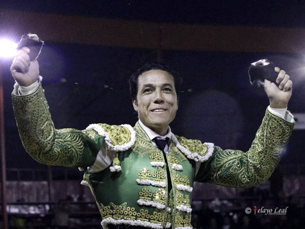 Dos orejas en el regalo