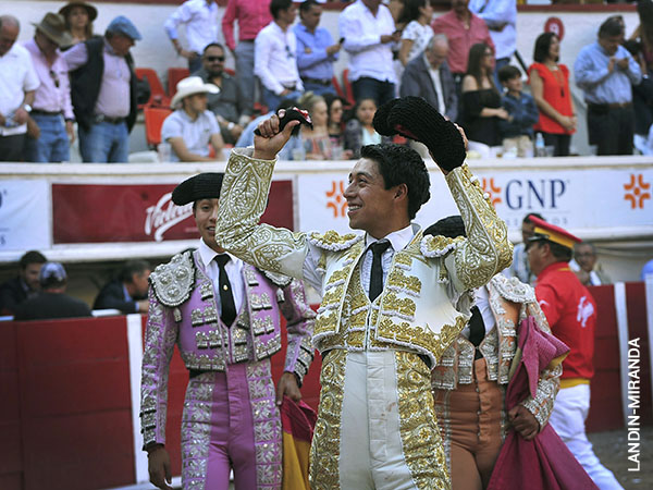 S�lo se cort� una solitaria oreja