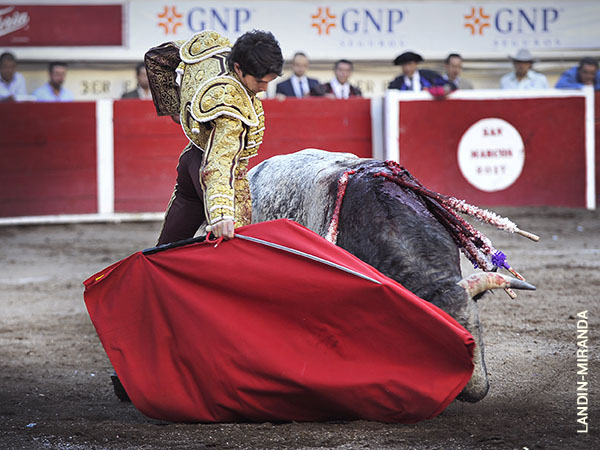 Entusiasmo por verlo entregado