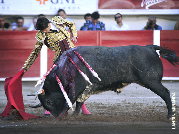 Reserv�n y complicado