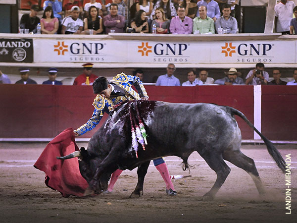 Momentos buenos por ambas manos