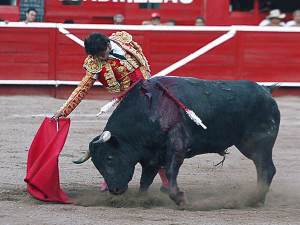 Con el sello de los Adame