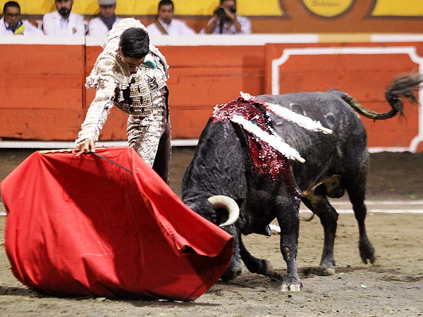 Lidi� uno de Los Encinos