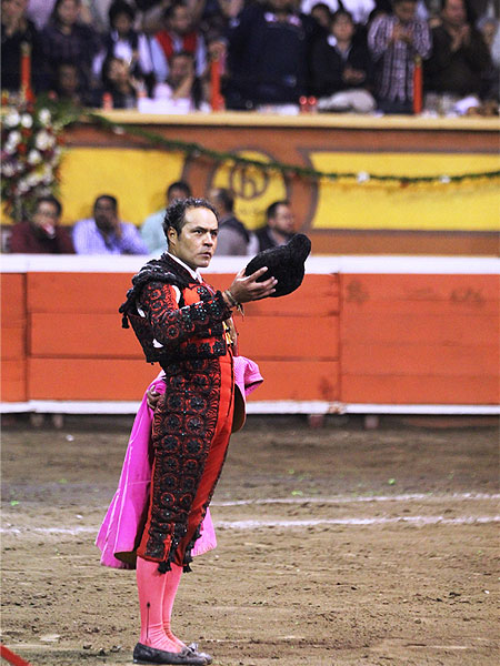 �Torero! �Torero!