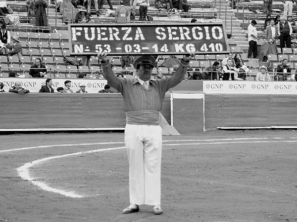�Fuerza, matador!