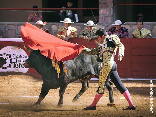 Valiente y dispuesto