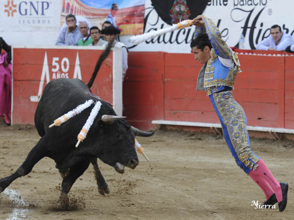 Sobre las rayas del tercio